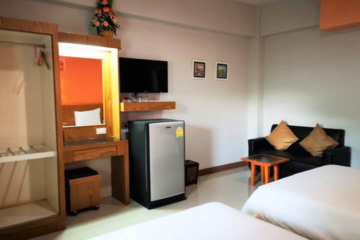 Room 9 of 9
