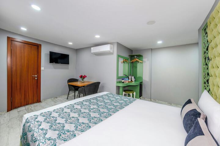 Room 22 of 42