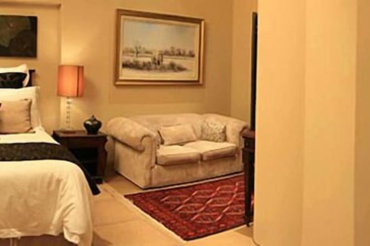 Room 15 of 52