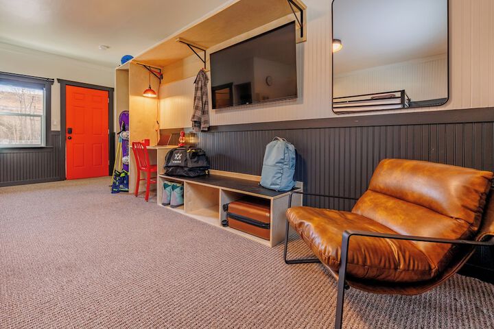 Room 11 of 60