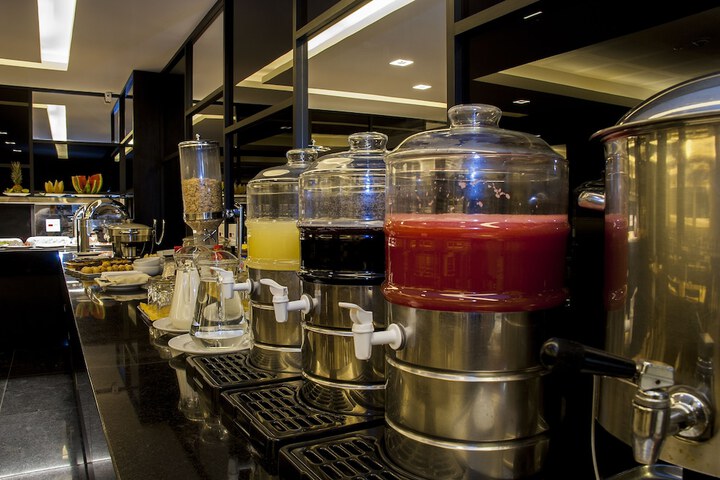 Breakfast/Coffee Service 57 of 81