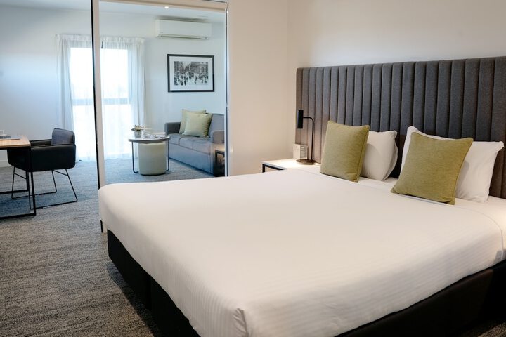 Room 5 of 25