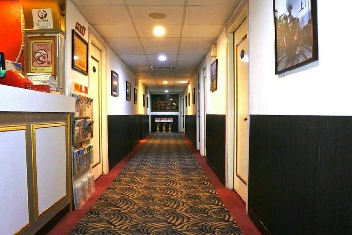 Room 4 of 35