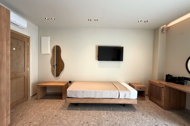 Room 19 of 81