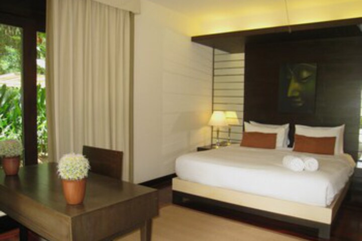 Room 27 of 42
