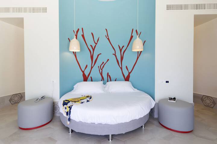 Room 14 of 87