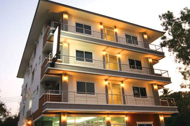 Baan Samrarn
