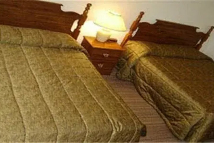 Image of CROSSROADS INN