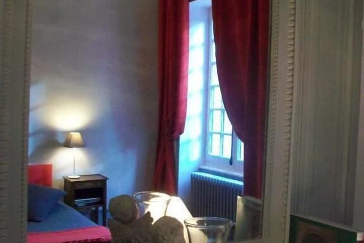 Room 28 of 73