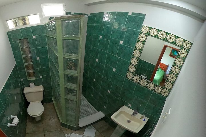 Room 68 of 87