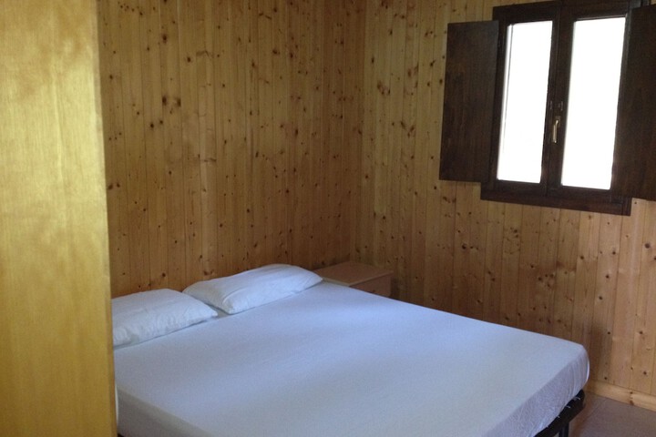 Room 4 of 34