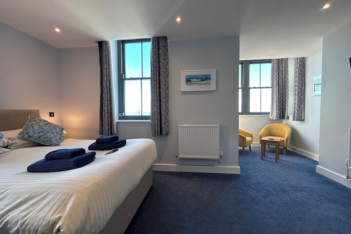 Room 8 of 40