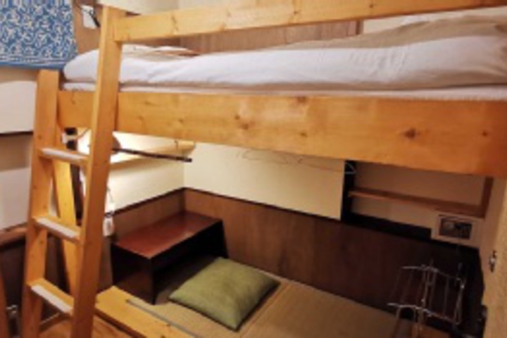 Room 118 of 192