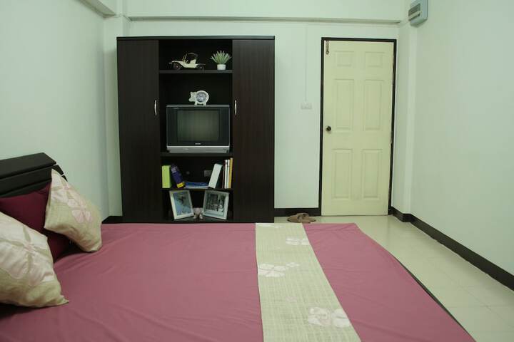 Room 7 of 20