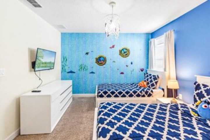 Room 73 of 216