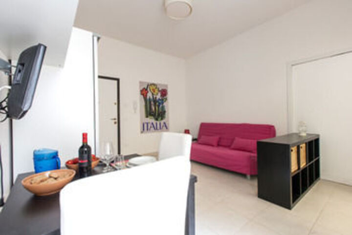 Room 8 of 11