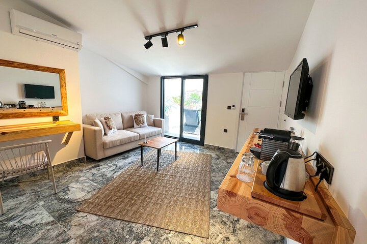 Room 14 of 42