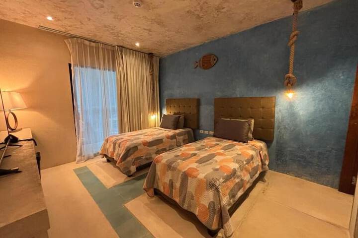 Room 14 of 74