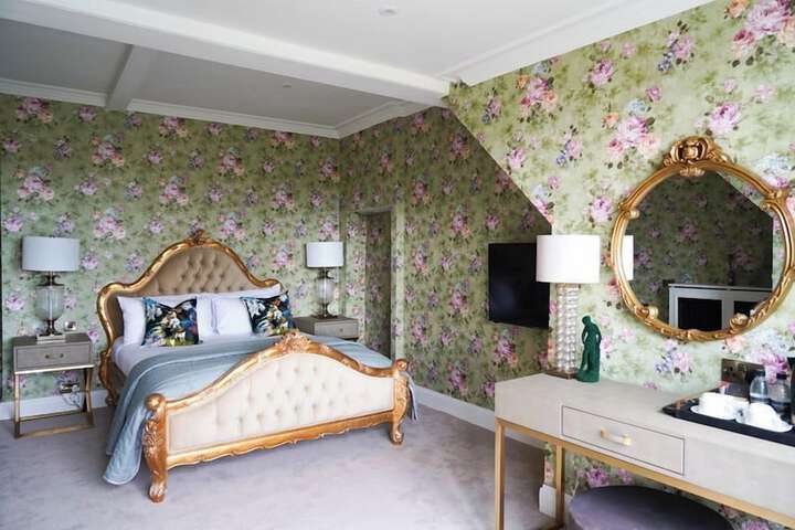 Room 20 of 36