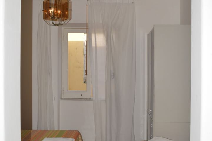 Room 26 of 75