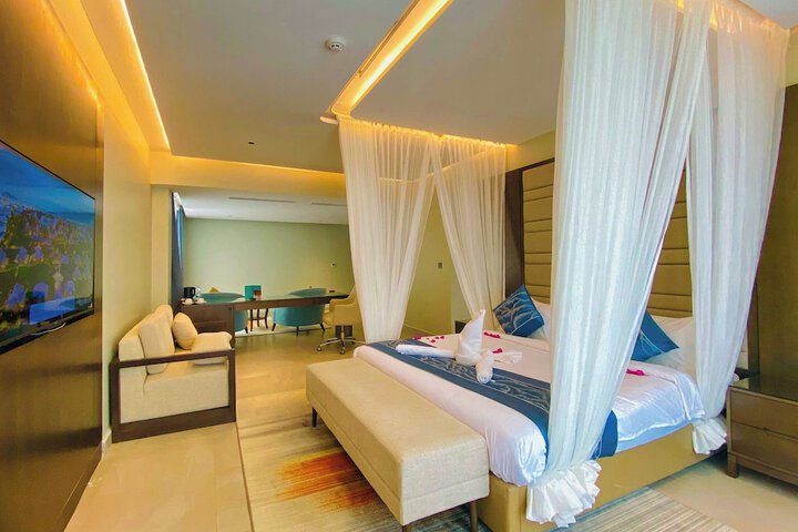 Room 34 of 120