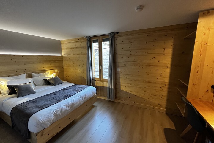 Room 13 of 50