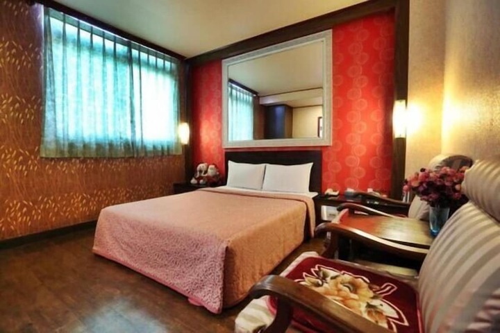 Room 22 of 46