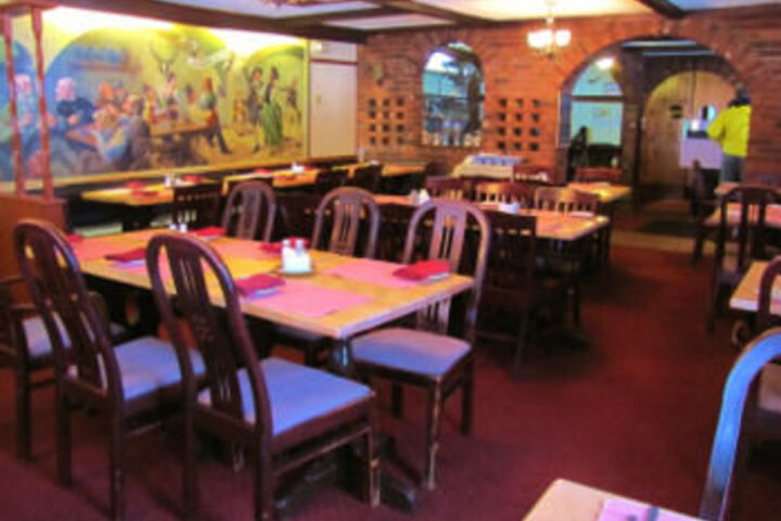 Dining 13 of 13