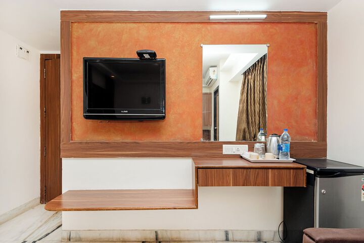 Room 15 of 90