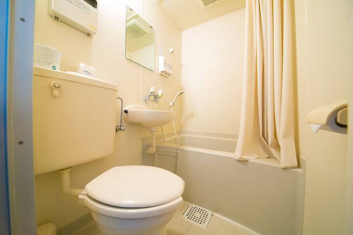 Room 10 of 29