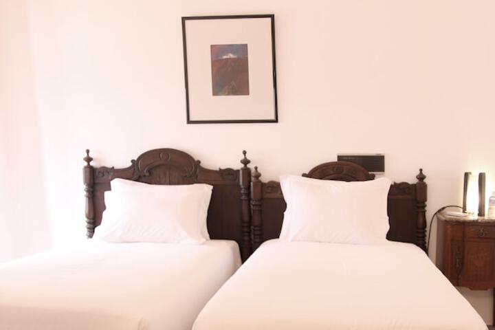 Room 3 of 25