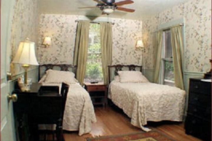 Room 17 of 63