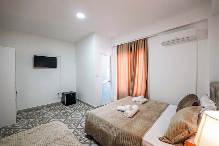 Room 14 of 53
