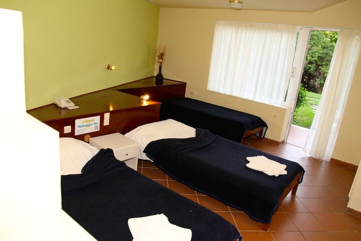Room 14 of 106