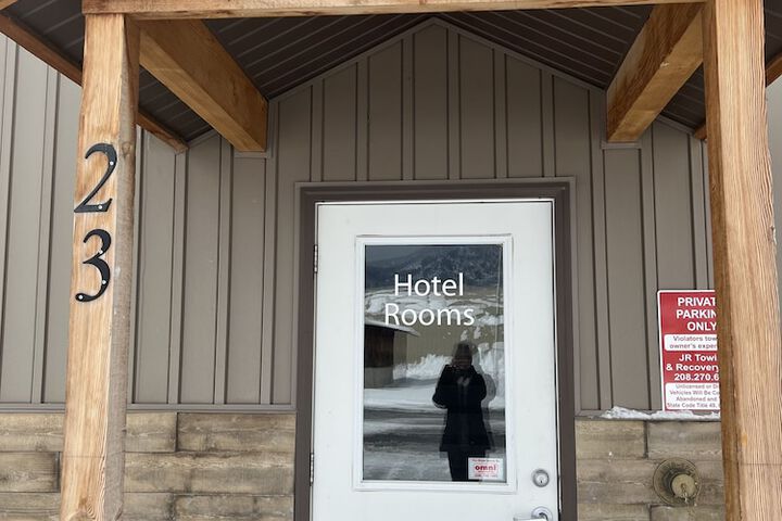 Hotel 32 of 33
