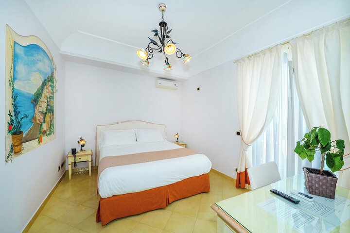 Room 15 of 71
