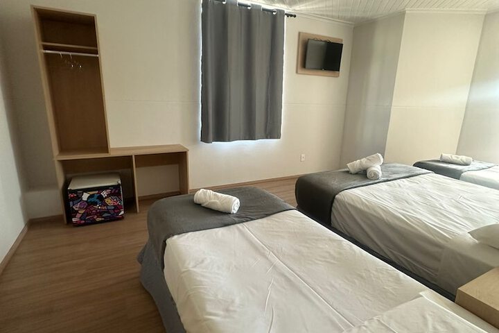 Room 9 of 31