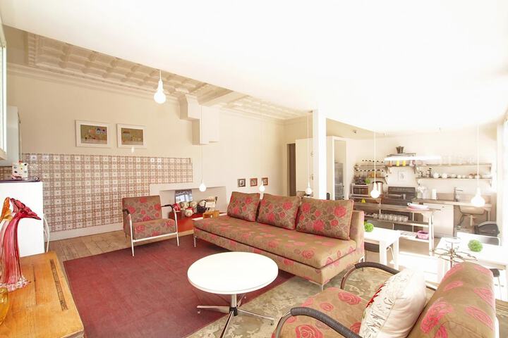 Room 15 of 28