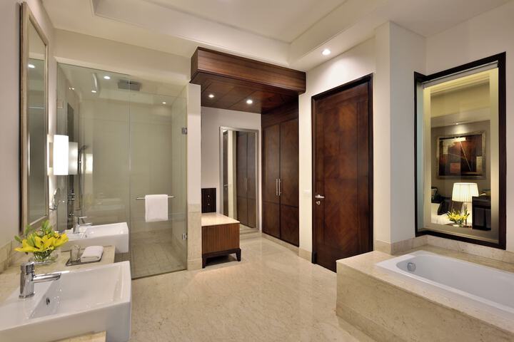 Room 32 of 57