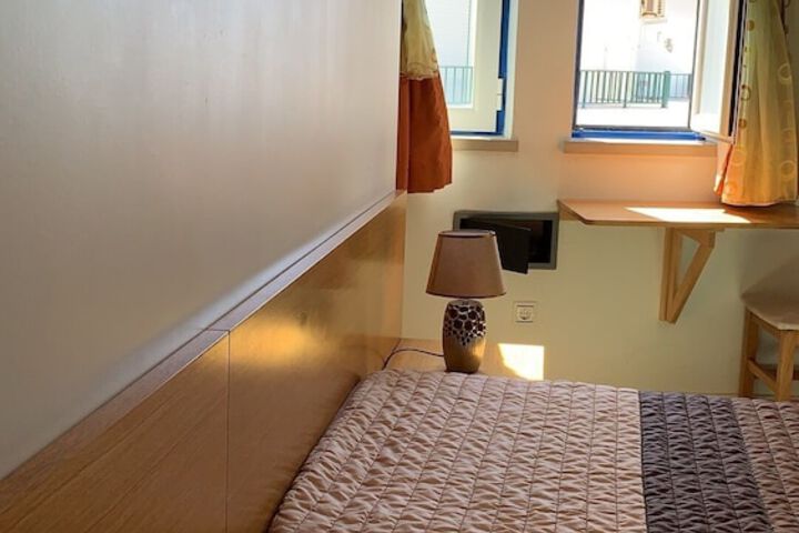 Room 48 of 85