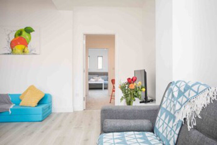 Room 9 of 19