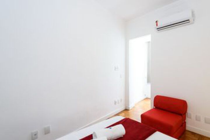Room 11 of 31