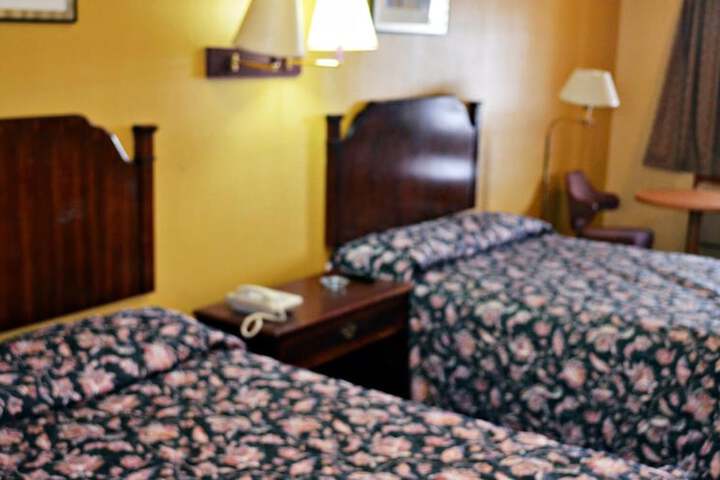 Room 28 of 47