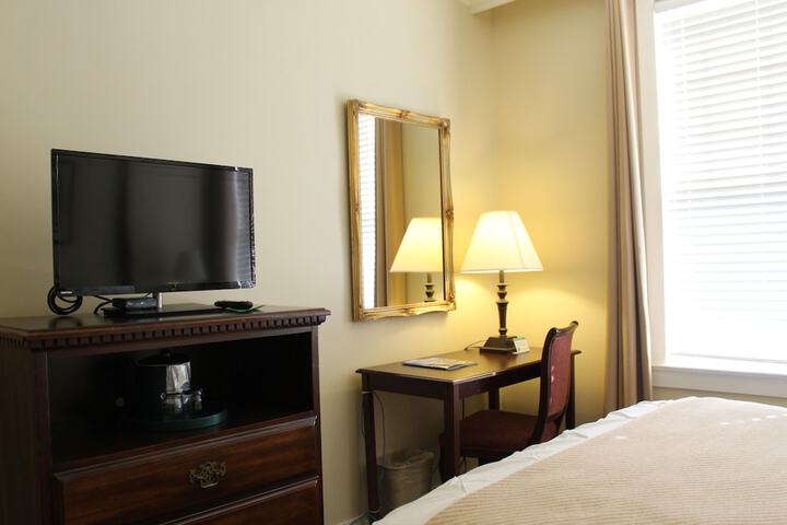 Room 33 of 56