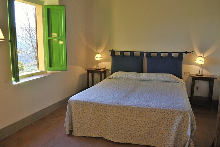 Room 9 of 39