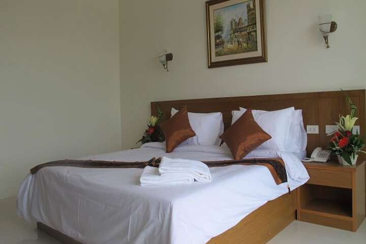 Room 5 of 51
