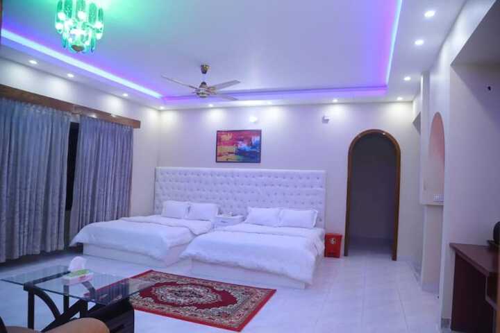 Room 3 of 5