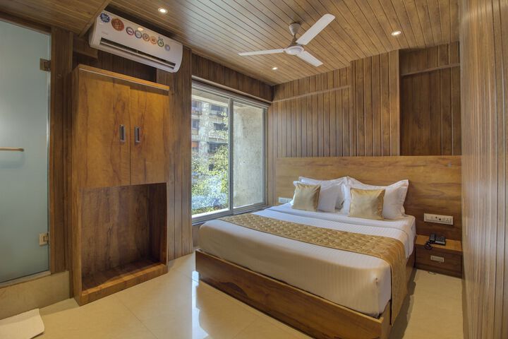 Room 14 of 86