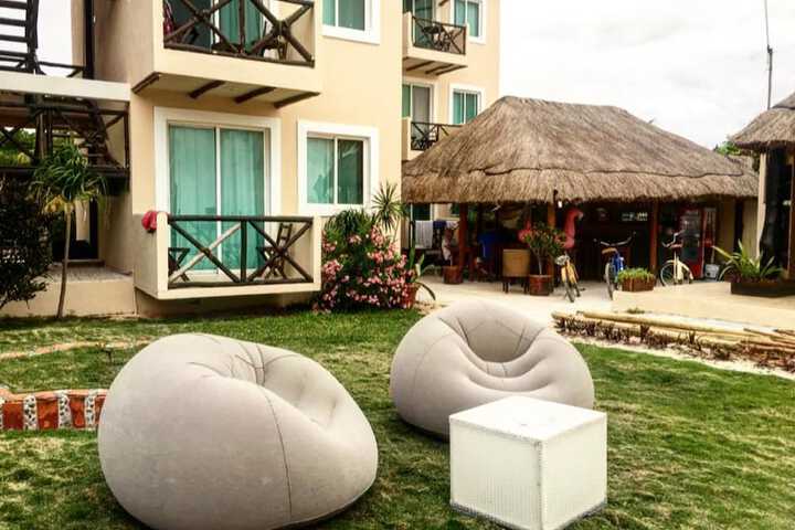 Hotel Exterior 74 of 87