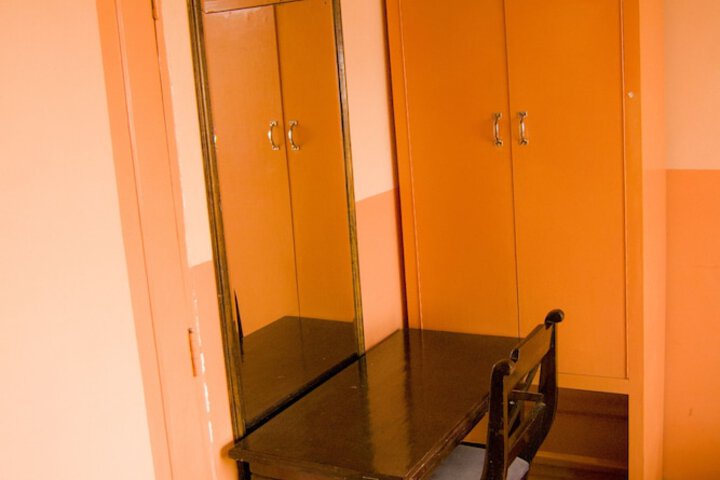 Room 15 of 41